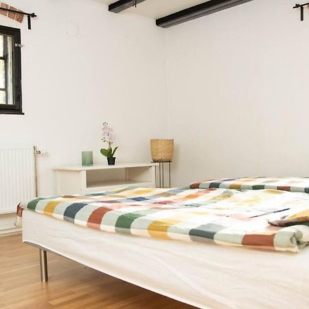Historical Malt Factory Apartment, 6 Bedrooms, Sleeps 12 , Hot Tub 헬싱보리 외부 사진