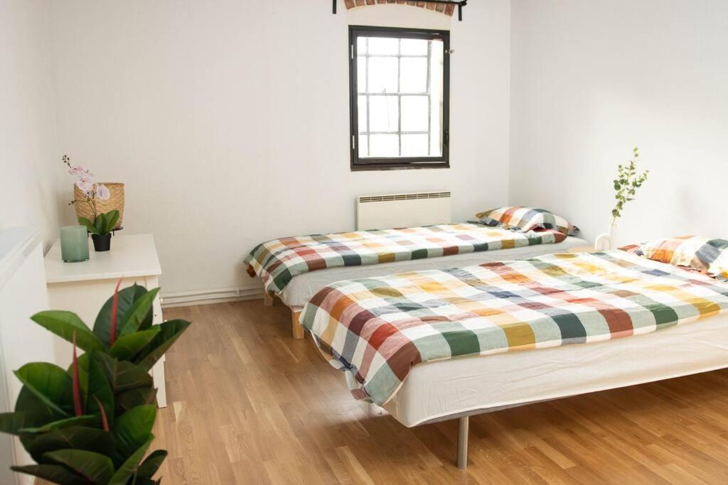 Historical Malt Factory Apartment, 6 Bedrooms, Sleeps 12 , Hot Tub 헬싱보리 외부 사진