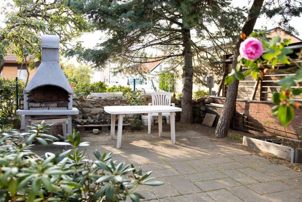 Historical Malt Factory Apartment, 6 Bedrooms, Sleeps 12 , Hot Tub 헬싱보리 외부 사진